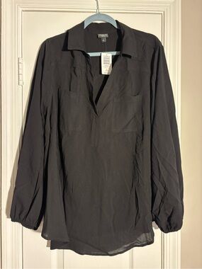 NWT TORRID Harper Pullover Shirt with gathered sleeves Size 2